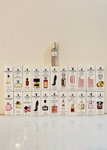 Versace Crystal Noir Kadın Parfümü deneme boy  45ml edp - Görsel 3