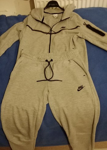 Nike Eski Sezon Nike Tech Fleece