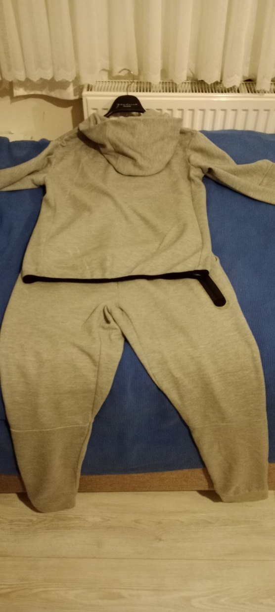 Eski sezon nike tech fleece — görsel 2/5