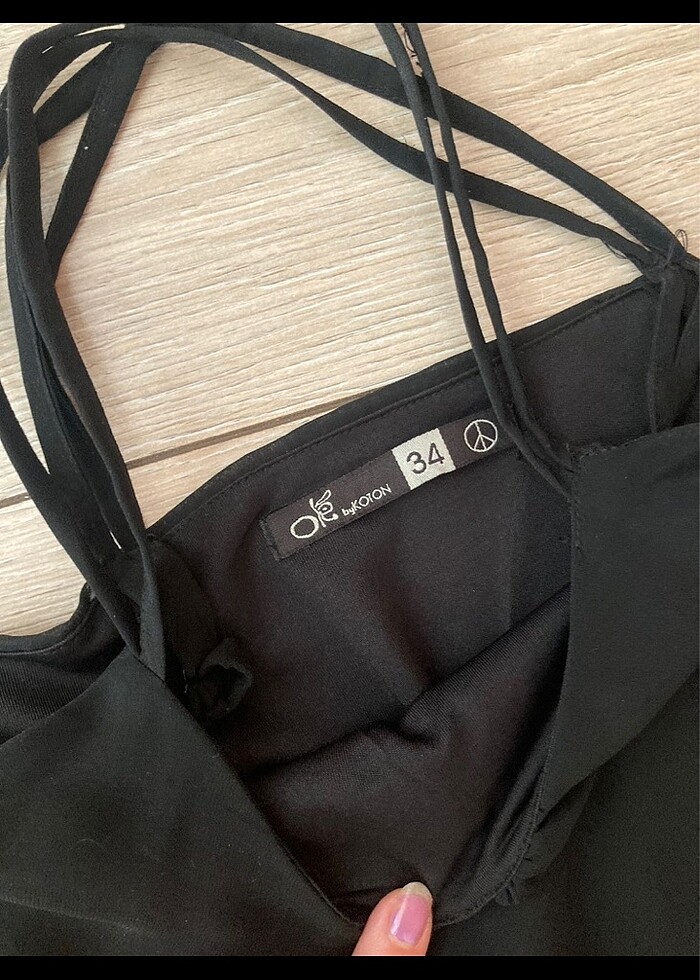 Koton Şifon Kısa Astarlı Çapraz Askı Elbise - Görsel 3