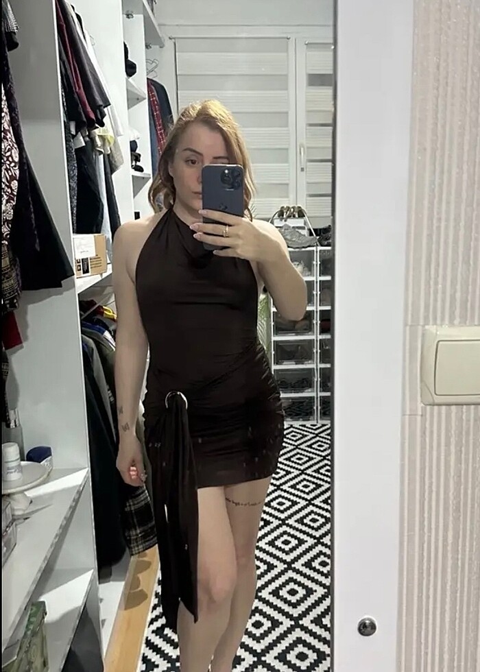 Viral halter degaje yaka pinterest elbise - Görsel 5