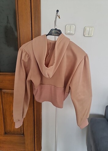 Crop sweatshirt