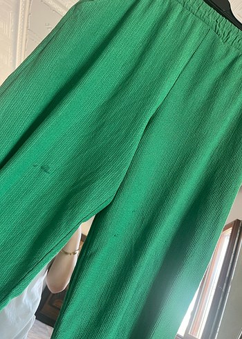 Düğmeli Yeşil Uzun Kollu Bol Kesim Keten Gömlek - Görsel 2