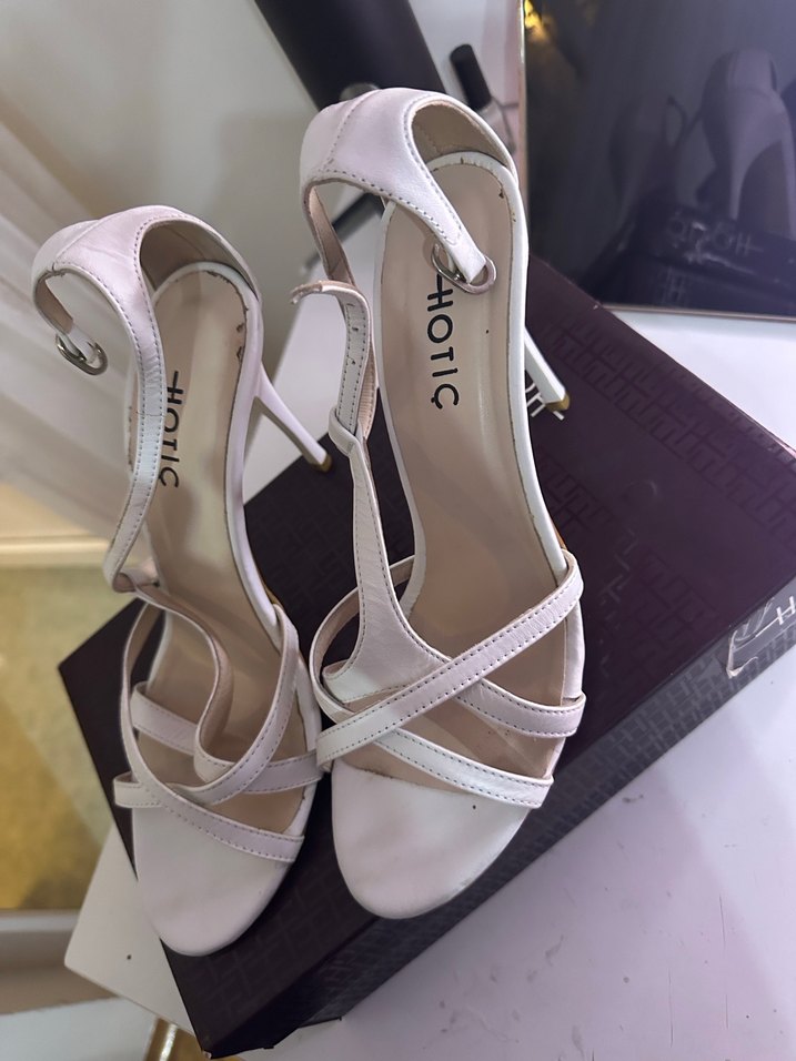 Kadın topuklu ayakkabı - Görsel 2