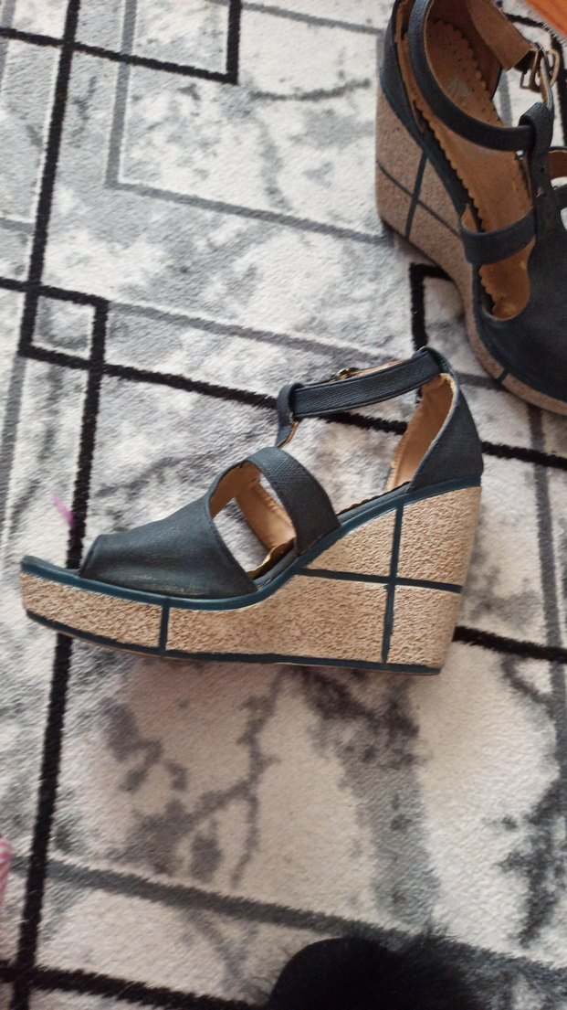 Tokalı Siyah Bohem Dolgu Topuklu Kadın Ayakkabı - Görsel 2