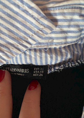 Stradivarius Dar Kesim, Kısa Kollu, Polo Yaka Triko Kadın Bluz
