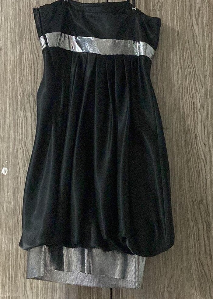 Siyah mini saten elbise - Görsel 2