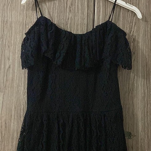 Siyah güpürlü elbise - Görsel 2