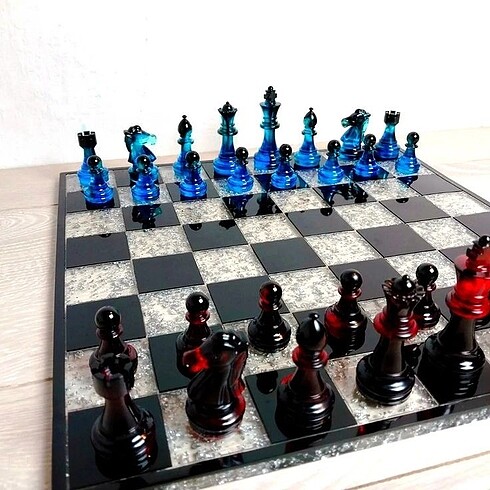 Beden Cam satranç takımları