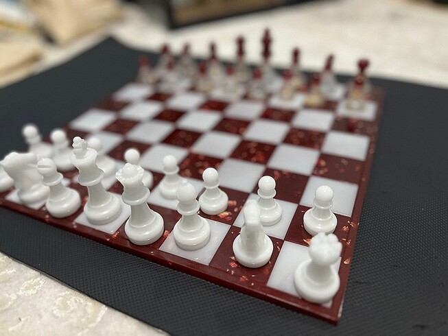  Beden Renk el yapımı 30x30 cm epoksi satranç