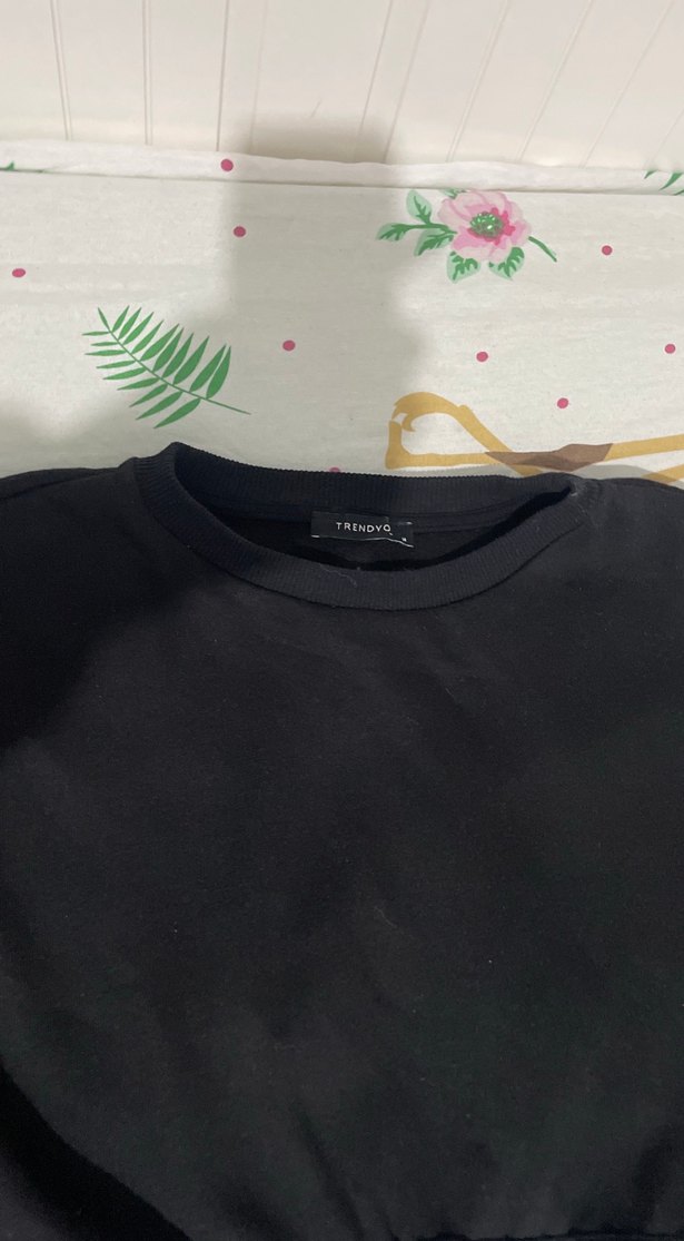 Siyah Kadın Crop Sweatshirt - Görsel 3