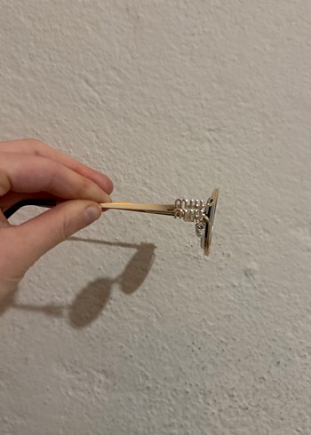 Altın Çerçeveli Gri Minimalist Kadın Güneş Gözlüğü - Görsel 2