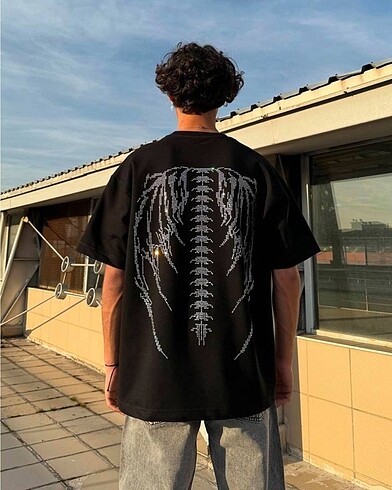 Taşlı Synical Kısa Kol Tişört Yeni Sezon