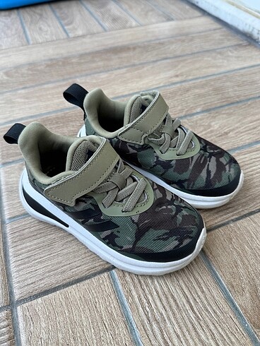 Adidas Çocuk Ayakkabı