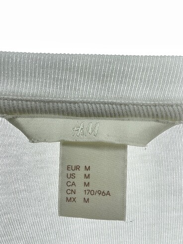 m Beden beyaz Renk H&M Bluz %70 İndirimli.
