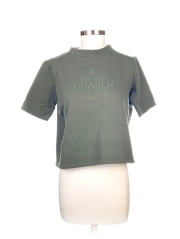 Zara T-shirt %70 İndirimli.