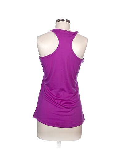 m Beden Hummel T-shirt %70 İndirimli.