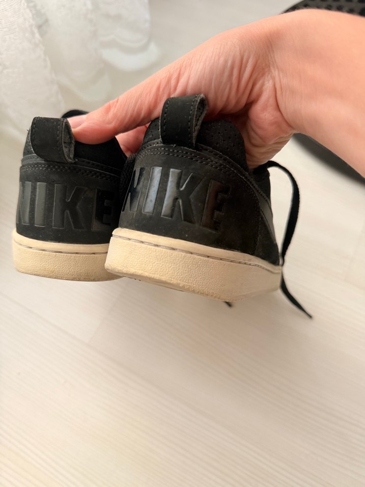 Nike Siyah Bağcıklı Kadın Spor Ayakkabı - Görsel 5