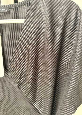 Kruvaze Yaka Siyah Pilili Kadın Bluz - Görsel 5