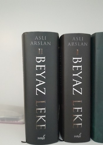  Aslı Arslan - Beyaz Leke Roman Seti (indirim yapılır)