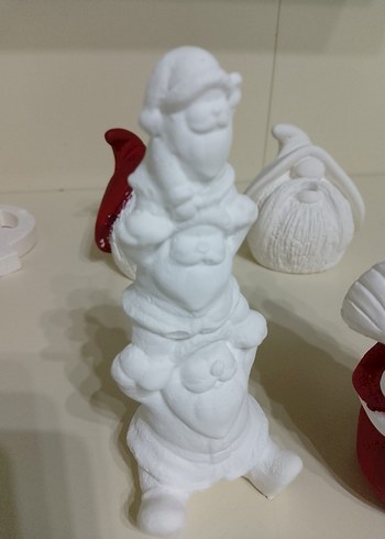 Beyaz ve Renkli Noel Figürleri - Görsel 3