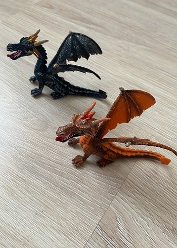 Kahverengi ve Siyah Ejderha Figürleri - Görsel 2