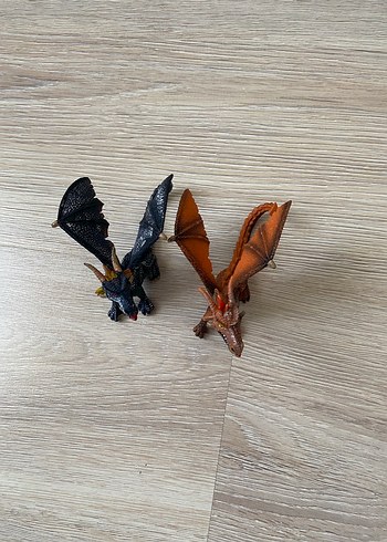 Kahverengi ve Siyah Ejderha Figürleri - Görsel 4