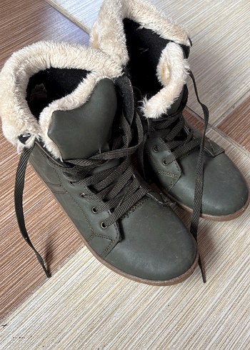 Gri Süet Kadın Dolgu Topuklu Botlar