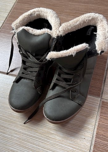 LC Waikiki Gri Süet Kadın Dolgu Topuklu Botlar