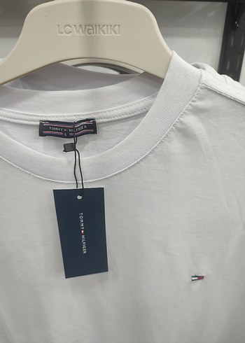 Tommy Hilfiger Beyaz Kısa Kollu Erkek Tişört - Görsel 2