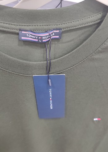 Tommy Hilfiger Haki Erkek Tişört - Görsel 2