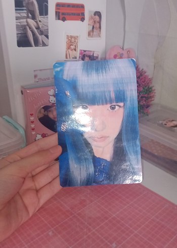 A4 boyut jisoo photocard