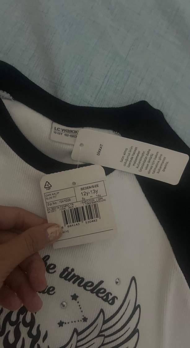 Kız Çocuk Siyah Beyaz Rock Punk Baskılı Tişört - Görsel 4