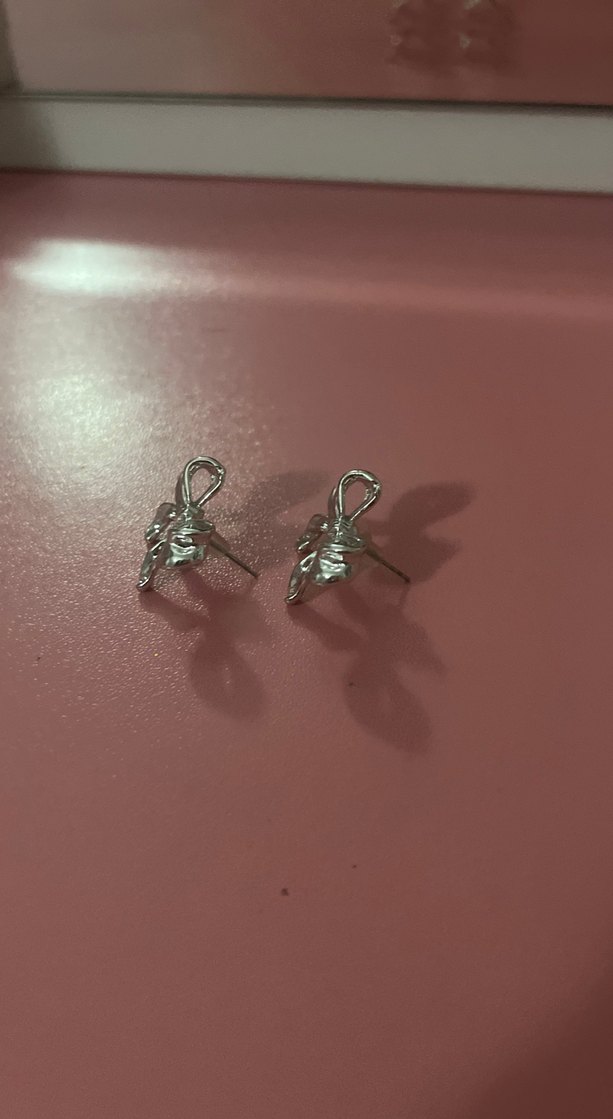 Pembe Fiyonk Detaylı Midi Küpe - Görsel 2