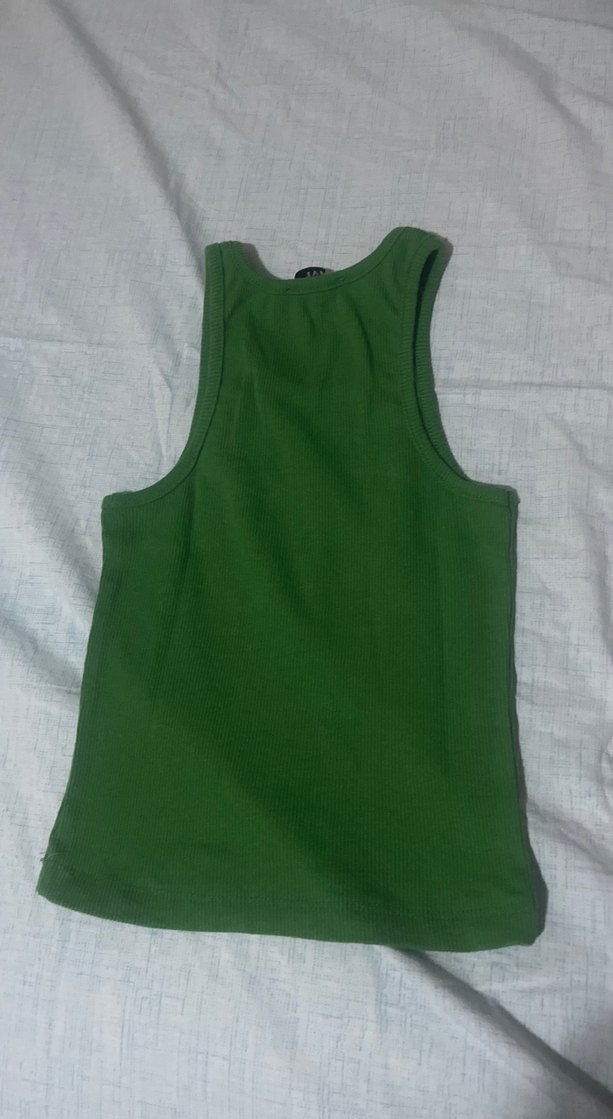 Yeşil Kadın Atlet - Görsel 2