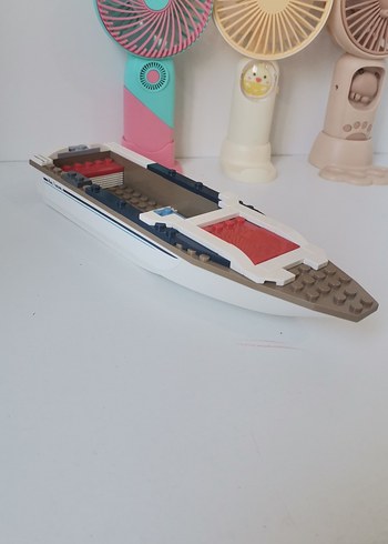 Beyaz Lego Tekne Modeli