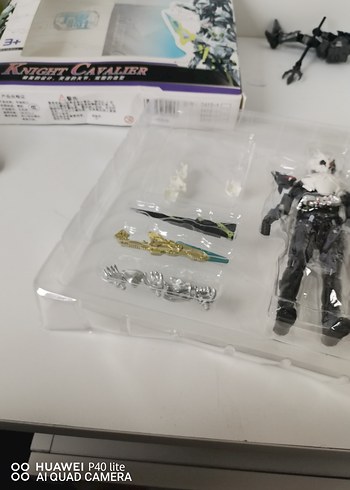 Beyaz-Siyah  Renkli Aksiyon Figürü - Görsel 6