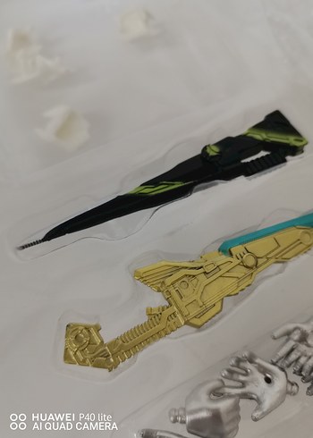 Beyaz-Siyah  Renkli Aksiyon Figürü - Görsel 5