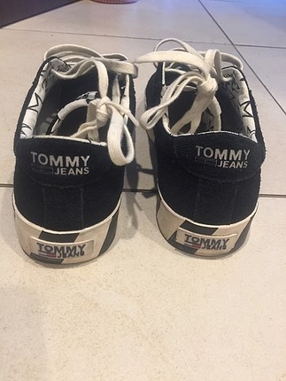 39 Beden siyah Renk tommy hilfiger spor ayakkabi 39 numara