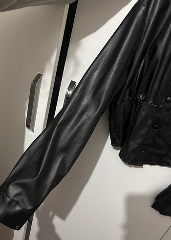 Düğmeli Siyah Deri Kadın Ceket - Görsel 2