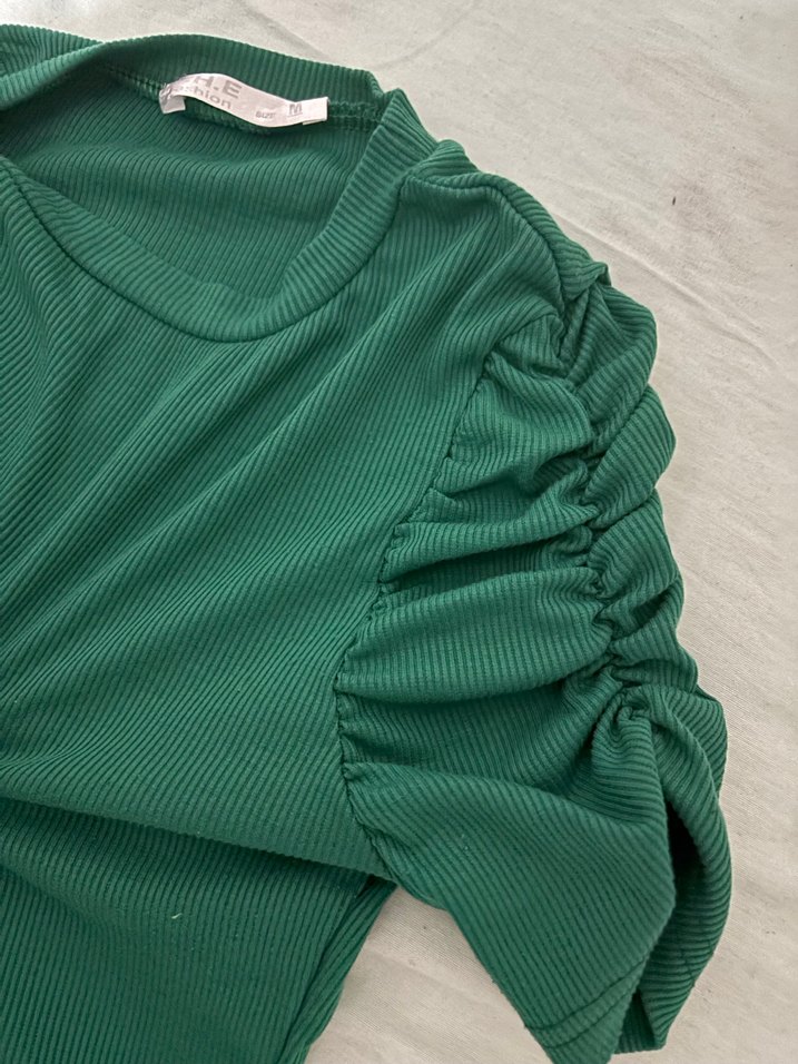 Kadın Koyu Yeşil Kısa Kollu Crop - Görsel 3