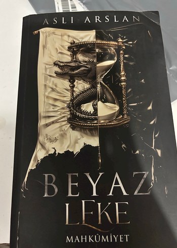 BEYAZ LEKE - MAHKÛMİYET Romanı - Görsel 2