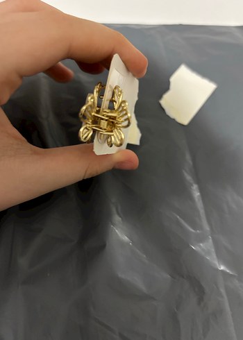 Altın Renk kelebek Detaylı Mini Toka - Görsel 2