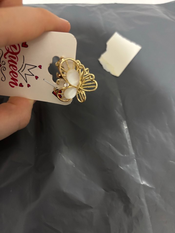 Altın Renk kelebek Detaylı Mini Toka - Görsel 3