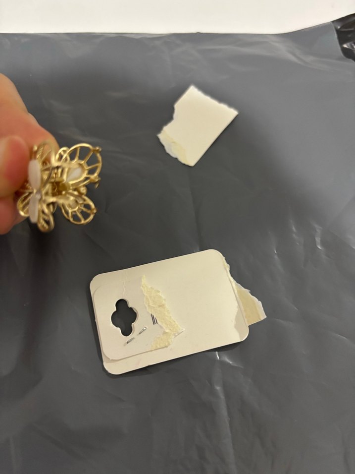 Altın Renk kelebek Detaylı Mini Toka - Görsel 4