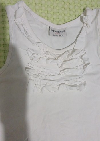 8 Yaş Kız Çocuk Beyaz Fırfırlı Atlet - Görsel 3