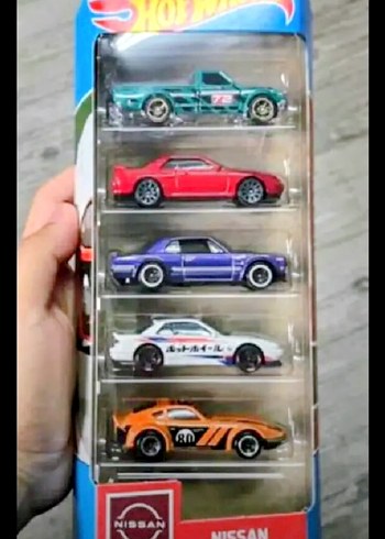 Hot wheels Nissan 5 li set