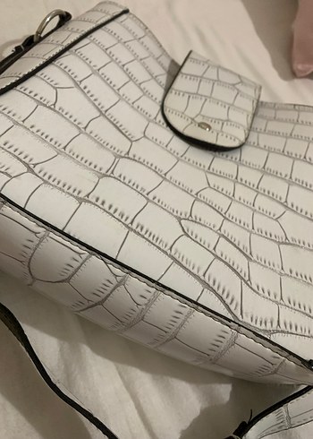 Beyaz Yılan Baskılı Kadın Deri Çanta - Görsel 4