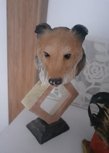 Kahverengi Köpek Figürü
