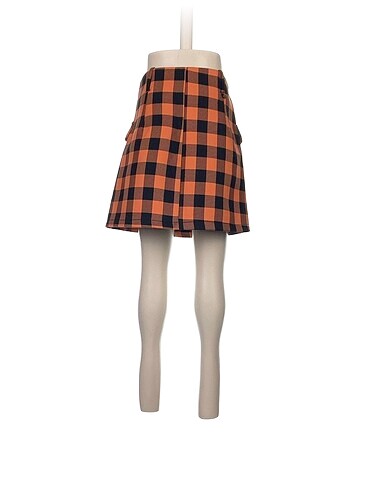 xs Beden Bershka Mini Etek %70 İndirimli.